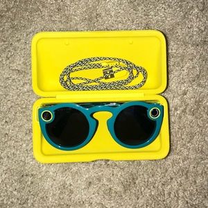 SOLD Snapchat spectacles